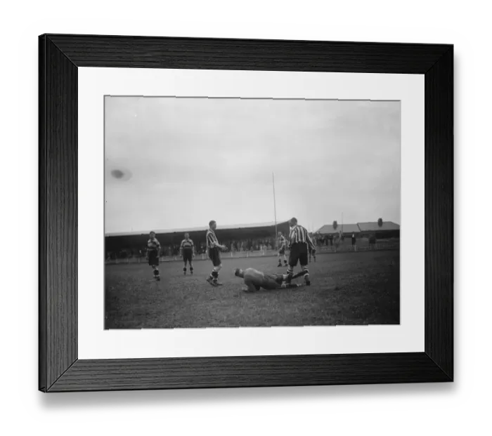 Framed Print : Dartford football. 1937 Framed Print : Dartford football. 1937