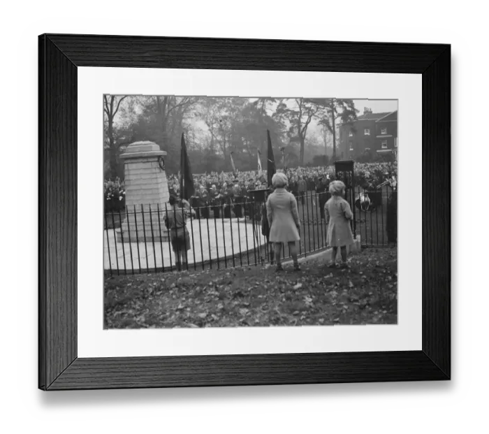 Framed Print : Armistice memorial service in Sidcup, Kent. 6 November 1938 Framed Print : Armistice memorial service in Sidcup, Kent. 6 November 1938