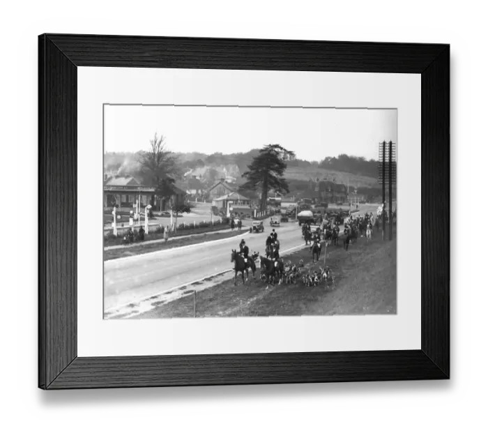 Framed Print : The Royal Artillery Drag Hunt, form Woolwich, met at Green Street Green; Captain Framed Print : The Royal Artillery Drag Hunt, form Woolwich, met at Green Street Green; Captain