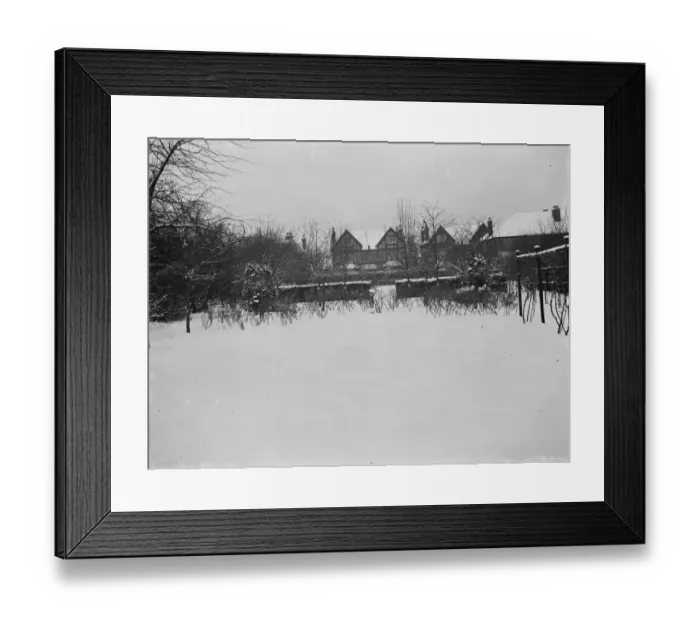 Framed Print : Snow scenes at nr 21 on Foots Cray Lane in Sidcup, Kent. 1938 Framed Print : Snow scenes at nr 21 on Foots Cray Lane in Sidcup, Kent. 1938