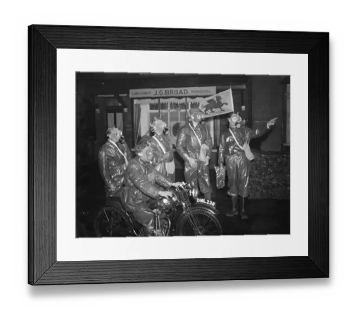 Framed Print : ARP ( Air Raid Precautions ) night demonstration in Sidcup, Kent. 1939 Framed Print : ARP ( Air Raid Precautions ) night demonstration in Sidcup, Kent. 1939