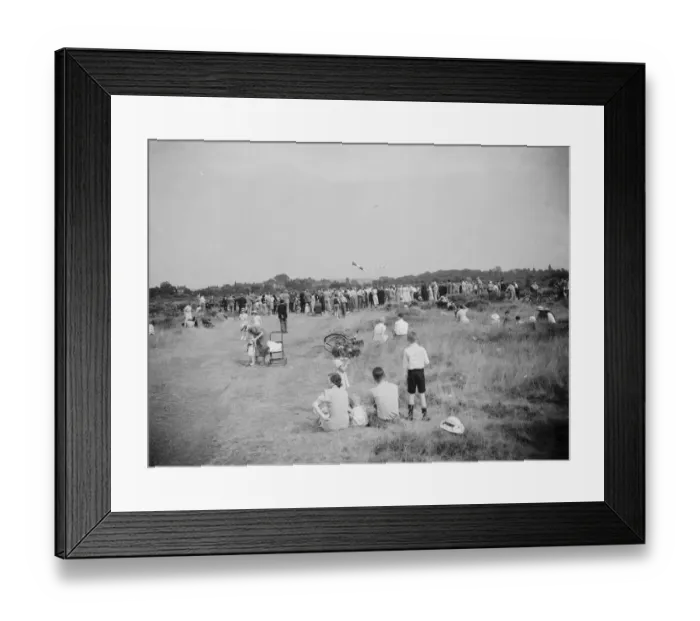 Framed Print : Model Flying Club, Dartford Heath. 7 August 1937 Framed Print : Model Flying Club, Dartford Heath. 7 August 1937