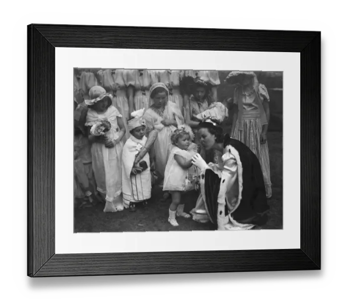 Framed Print : Miss Capp at the Erith fete 1939 Framed Print : Miss Capp at the Erith fete 1939