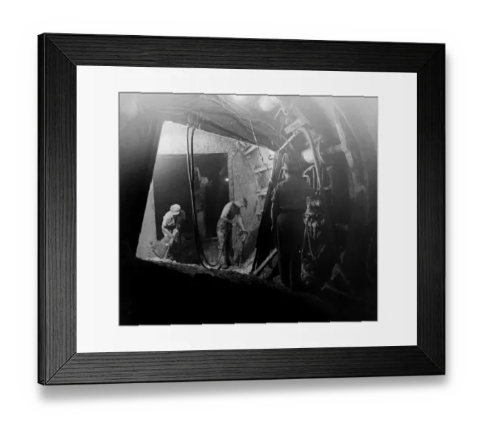 Framed Print : Tunnel workers. Kent will meet Essex when the Dartford pilot tunnel is completed Framed Print : Tunnel workers. Kent will meet Essex when the Dartford pilot tunnel is completed