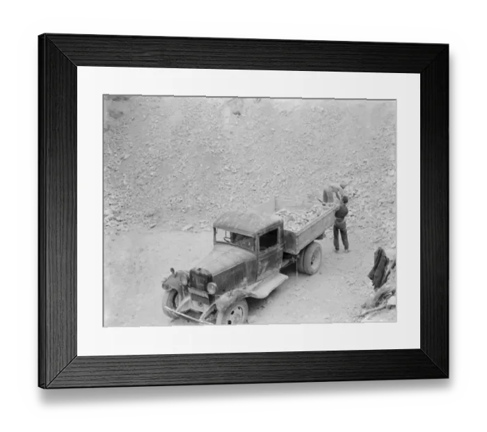 Framed Print : Workers are loading up a Bedford truck at the Lime Works in Dunton Green, Kent Framed Print : Workers are loading up a Bedford truck at the Lime Works in Dunton Green, Kent