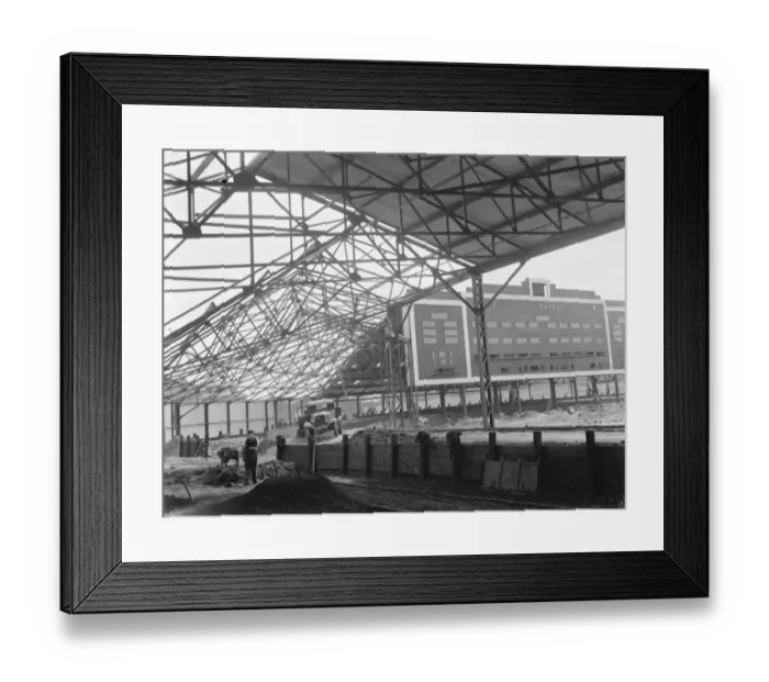Framed Print : Work being done on the Crayford and Bexleyheath Greyhound Stadium in Kent, by builders Framed Print : Work being done on the Crayford and Bexleyheath Greyhound Stadium in Kent, by builders