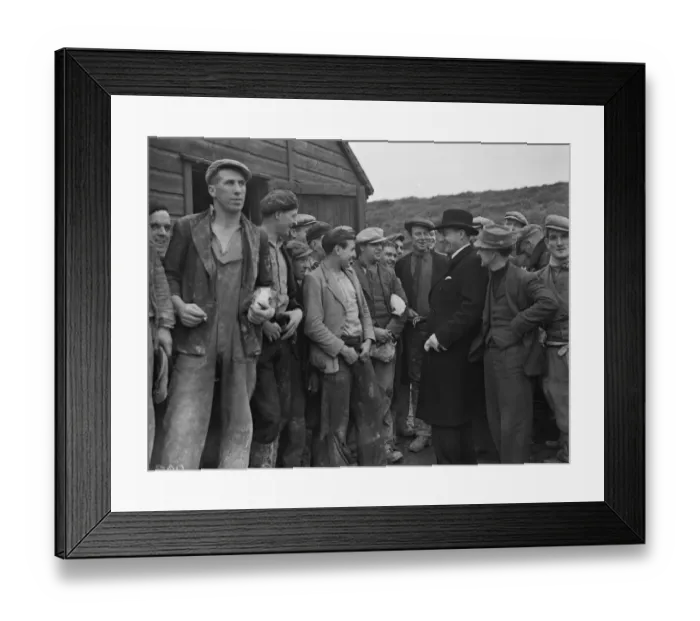 Framed Print : The construction of the Dartford Tunnel, where recently a pilot tunnel was completed Framed Print : The construction of the Dartford Tunnel, where recently a pilot tunnel was completed
