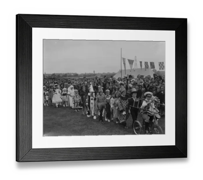 Framed Print : The Coronation Carnival in Stone, Kent, to celebrate the coronation of King George VI Framed Print : The Coronation Carnival in Stone, Kent, to celebrate the coronation of King George VI