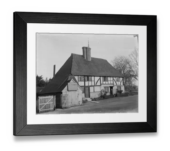 Framed Print : Old timber cottage in Cowden, Kent. It is the home of H Turner a local builder