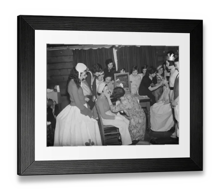 Framed Print : Girl guides hold an entertainment evening in Chislehurst, Kent. 1937 Framed Print : Girl guides hold an entertainment evening in Chislehurst, Kent. 1937