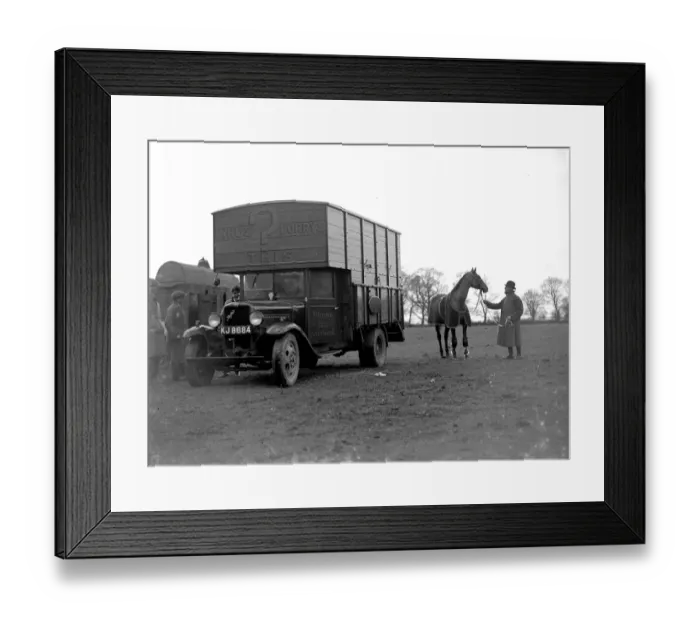 Framed Print : Horse Box (Bedford) 1934