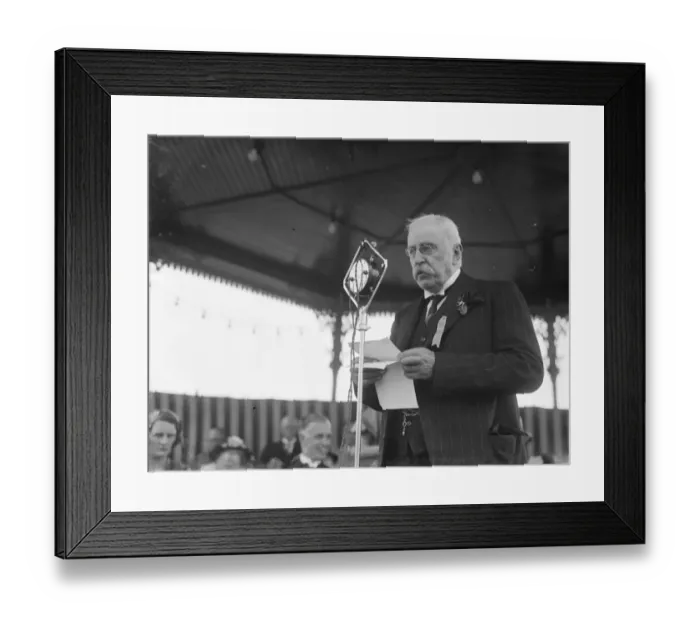 Framed Print : The Dartford Carnival in Kent. Councillor Fleet speaking. 1936 Framed Print : The Dartford Carnival in Kent. Councillor Fleet speaking. 1936
