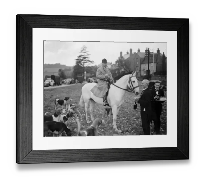 Framed Print : R A Draghunt. Captain Bolton with the hounds. 25 October 1937 Framed Print : R A Draghunt. Captain Bolton with the hounds. 25 October 1937