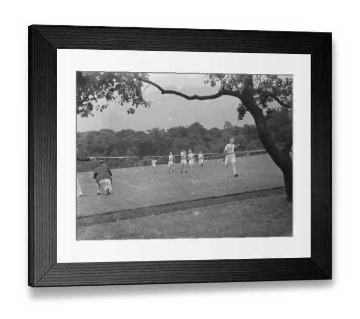 Framed Print : Sports day at Pennthorpe School in Kent. The finish of the boys running race Framed Print : Sports day at Pennthorpe School in Kent. The finish of the boys running race