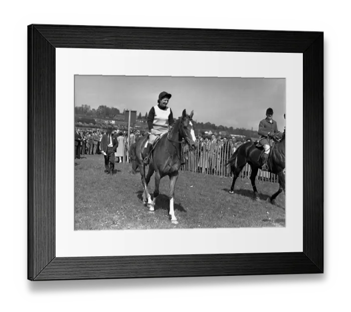 Framed Print : 9 May 1954 Mrs. G. Lamont on Dean of Devon who won the Pendarves Paynter Trophy, Adjacent Hunts Ladies Race at the Old Surrey and Burstow Hunt point-to-point races at Spitals Cross, Edenbridge, Kent, England. TopFoto.co.uk