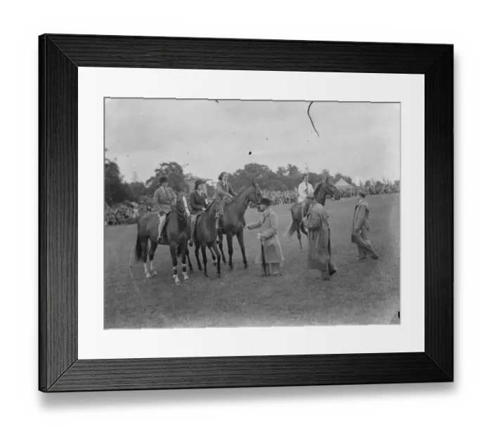 Framed Print : Horse jumping at the Bexleyheath Gala in Kent. Riders line their mounts up for Framed Print : Horse jumping at the Bexleyheath Gala in Kent. Riders line their mounts up for