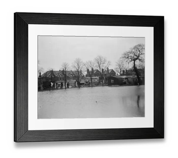 Framed Print : Flooded streets in Sidcup, Kent. 1937 Framed Print : Flooded streets in Sidcup, Kent. 1937