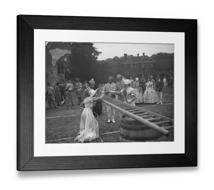 Framed Print : A period lawn tennis match at Lullingstone Park near Eynsford, Kent