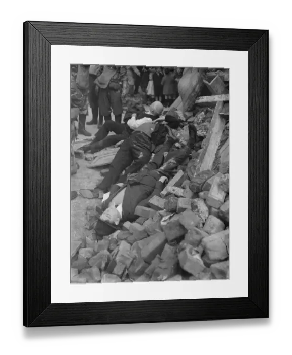 Framed Print : Air Raid Precaution exercise on Old Kent Road in London. Spectators gather round Framed Print : Air Raid Precaution exercise on Old Kent Road in London. Spectators gather round