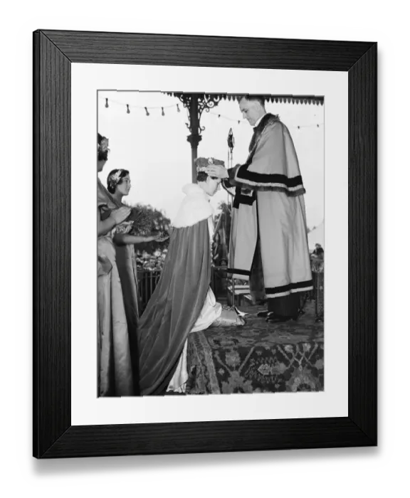 Framed Print : The Dartford Carnival. The carnival queen being crowned. 1936 Framed Print : The Dartford Carnival. The carnival queen being crowned. 1936