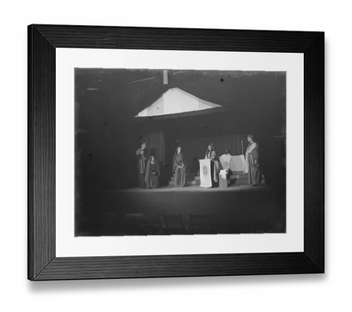 Framed Print : A Passion Play, performed in Dartford, Kent. 1939 Framed Print : A Passion Play, performed in Dartford, Kent. 1939