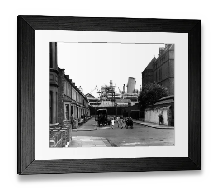 Framed Print : Children playing in dock side street, Silvertown, London, England 1946 Framed Print : Children playing in dock side street, Silvertown, London, England 1946