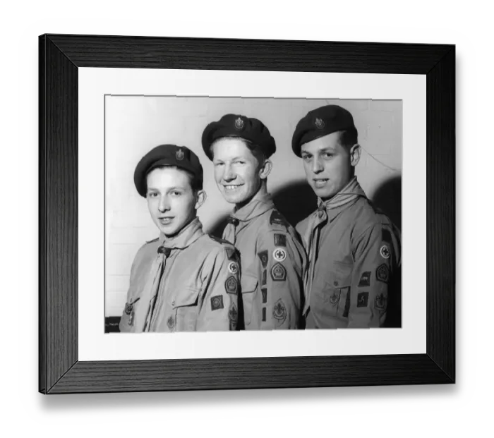 Framed Print : Three Scouts from Kent have received their Queens Scout Badges - l-r Trevor Marsh Framed Print : Three Scouts from Kent have received their Queens Scout Badges - l-r Trevor Marsh