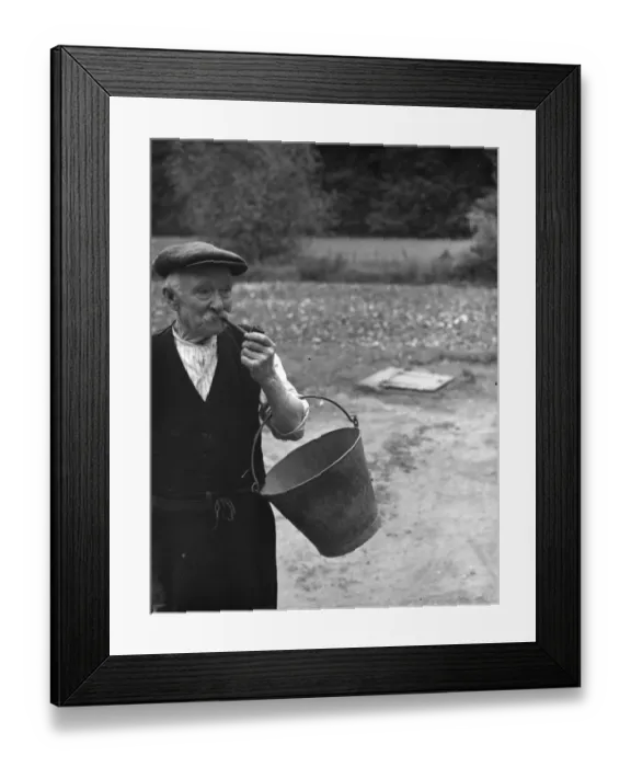 Framed Print : Farmer Tom Booker of Eynsford. 1938 Framed Print : Farmer Tom Booker of Eynsford. 1938