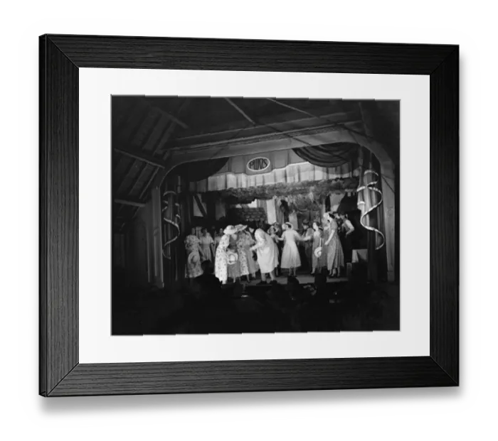 Framed Print : Petts Wood Operatic Society performing on stage. 1936 Framed Print : Petts Wood Operatic Society performing on stage. 1936