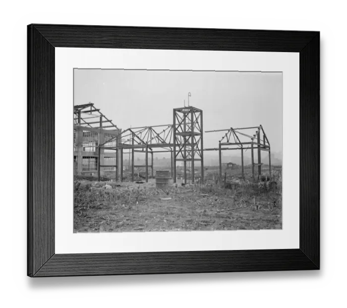 Framed Print : The construction of the new factory for British Sisalkraft Ltd at Strood, Kent