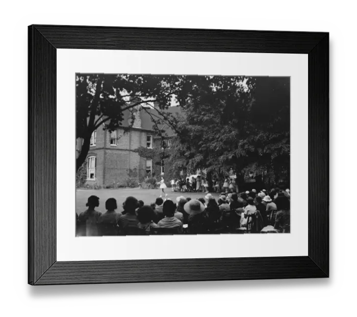 Framed Print : Dancing display at The Dene in Dartford, Kent. 1939