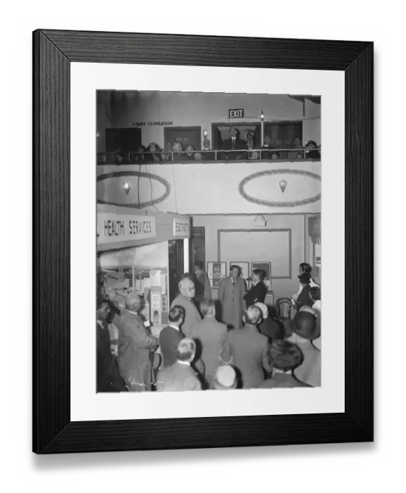 Framed Print : Mayor of Woolwich giving a speech at the Eltham Health Exhibition in Kent Framed Print : Mayor of Woolwich giving a speech at the Eltham Health Exhibition in Kent
