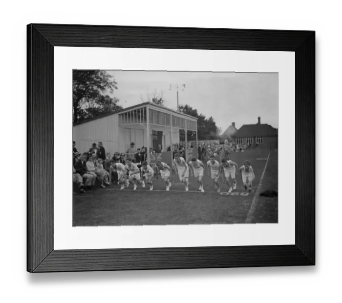 Framed Print : Dartford Grammar School Sports. 17 July 1937 Framed Print : Dartford Grammar School Sports. 17 July 1937