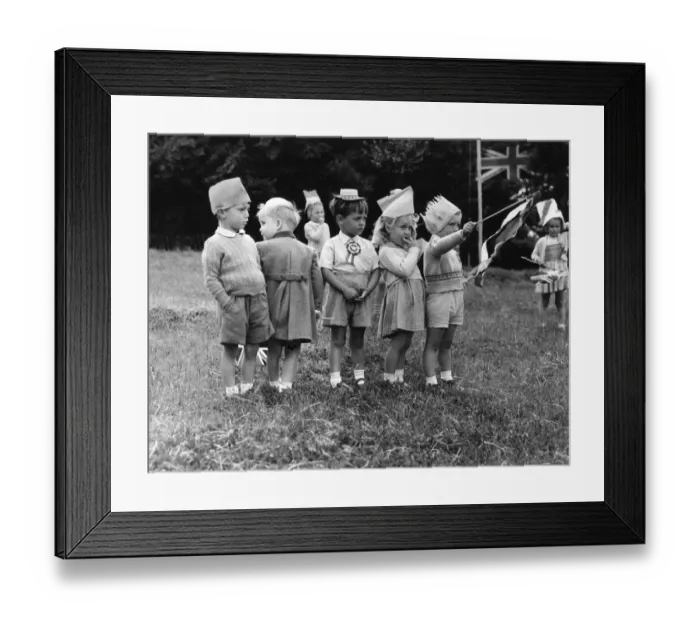 Framed Print : Small children bewildered by it all during the Coronation celebrations at Bexley Framed Print : Small children bewildered by it all during the Coronation celebrations at Bexley