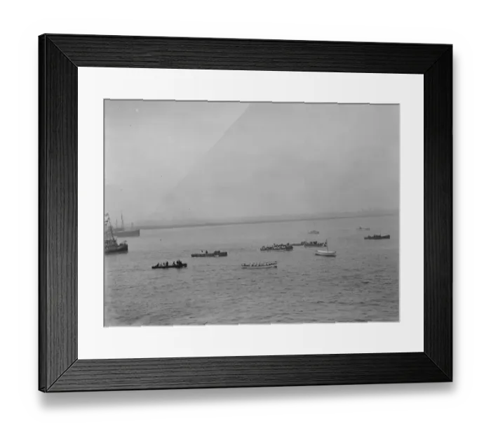 Framed Print : The Worcester Training Ship boat race on the Thames at Greenhithe, Kent. HMS Worcester Framed Print : The Worcester Training Ship boat race on the Thames at Greenhithe, Kent. HMS Worcester