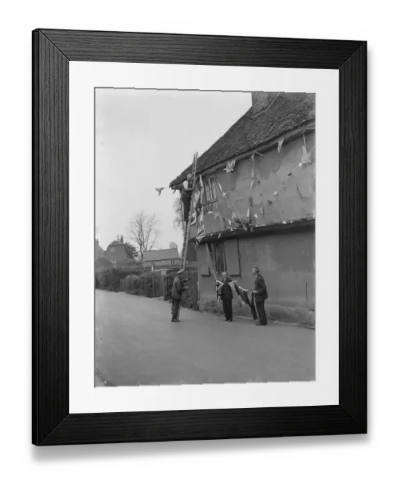 Framed Print : Coronation decorations in Sutton at Hone, Kent, to celebrate the coronation of Framed Print : Coronation decorations in Sutton at Hone, Kent, to celebrate the coronation of