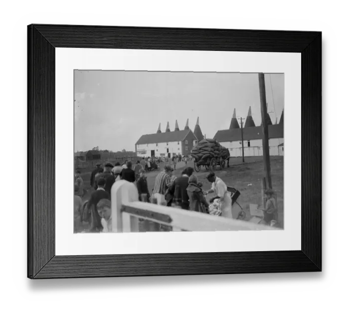 Framed Print : Hop Kilns in Kent. 1935 Framed Print : Hop Kilns in Kent. 1935