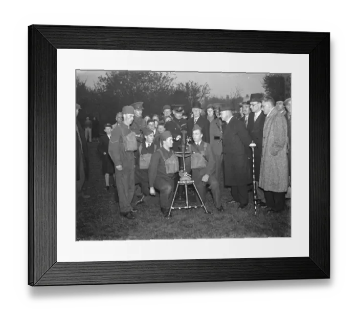 Framed Print : The Dartford Territorial Army unit in a drill display, in Central Park Framed Print : The Dartford Territorial Army unit in a drill display, in Central Park