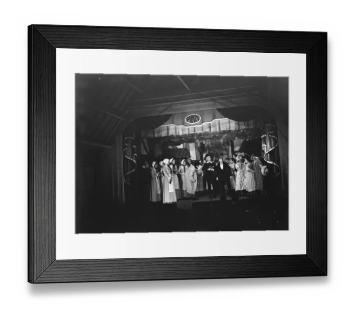 Framed Print : Petts Wood Operatic Society performing on stage. 1936 Framed Print : Petts Wood Operatic Society performing on stage. 1936