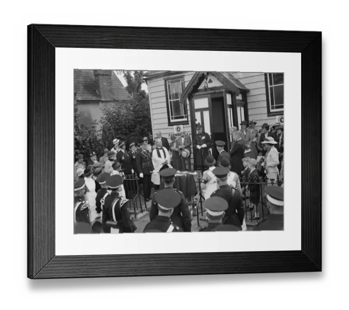 Framed Print : Ambulance hut Farningham. 1935 Framed Print : Ambulance hut Farningham. 1935