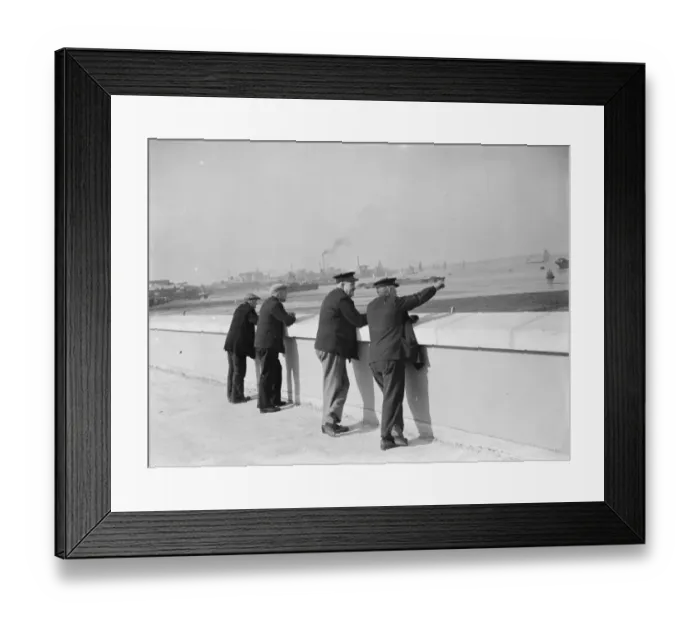 Framed Print : Men enjoying the riversite view over the River Thames at Erith in Kent