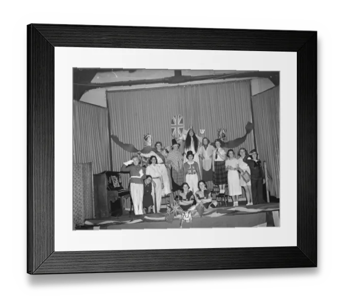 Framed Print : A coronation tableaux at the Girls Club in Chislehurst, Kent, to celebrate Framed Print : A coronation tableaux at the Girls Club in Chislehurst, Kent, to celebrate