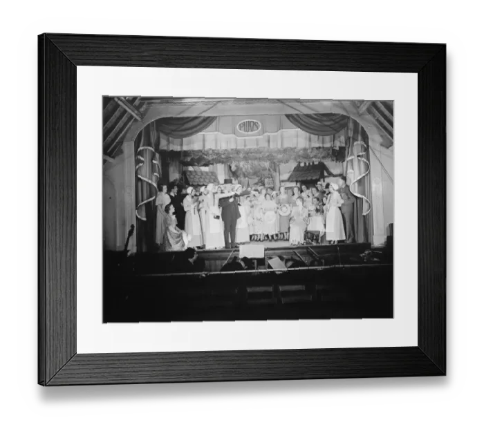 Framed Print : Petts Wood Operatic Society performing on stage. 1936