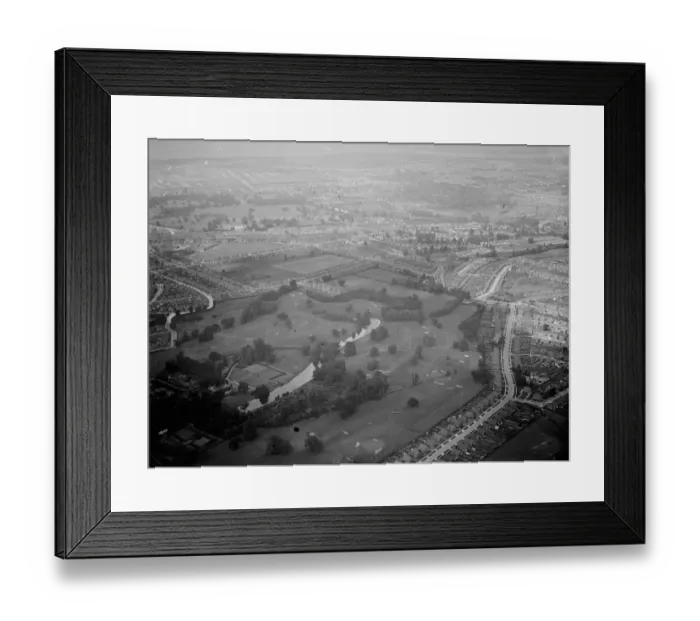 Framed Print : An aerial view of Sidcup Golf Club and Blackfen in Kent. 1939