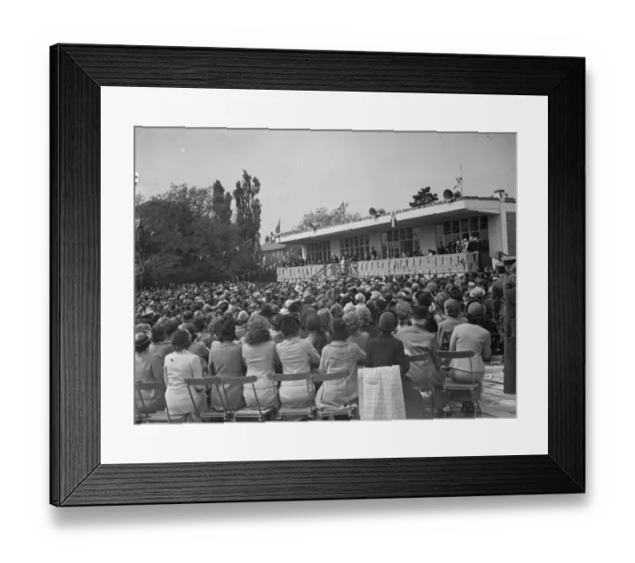 Framed Print : The Duchess of Kent opens the new wing at the Livingstone Hospital. 18 May 1938 Framed Print : The Duchess of Kent opens the new wing at the Livingstone Hospital. 18 May 1938