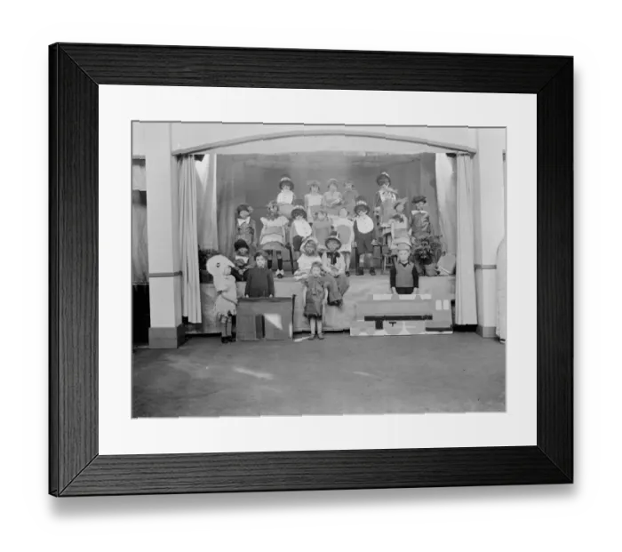 Framed Print : Children of St Mary Cray Council School in Bromley, Kent, perform in a stage concert Framed Print : Children of St Mary Cray Council School in Bromley, Kent, perform in a stage concert