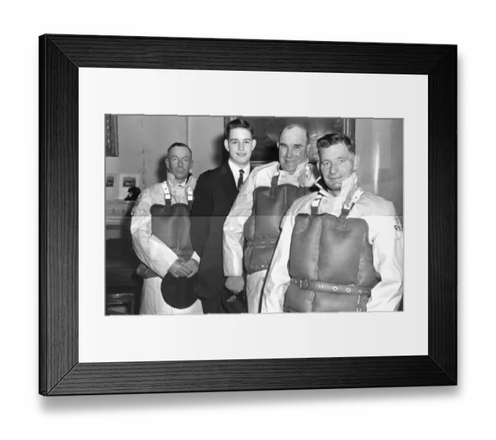 Framed Print : London England Royal National Lifeboat Institutions Gallantry Awards to presented