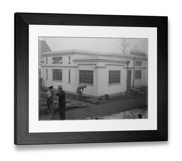 Framed Print : Building of the new Blendon Methodist Church, Penhill Road, Bexley, Kent Framed Print : Building of the new Blendon Methodist Church, Penhill Road, Bexley, Kent