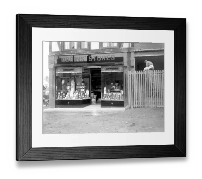 Framed Print : Robins Shop in Chislehurst, Kent. 1934