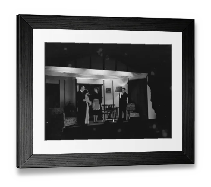 Framed Print : The Hartley Players, an amateur dramatic association from Harley, Kent, performing Framed Print : The Hartley Players, an amateur dramatic association from Harley, Kent, performing
